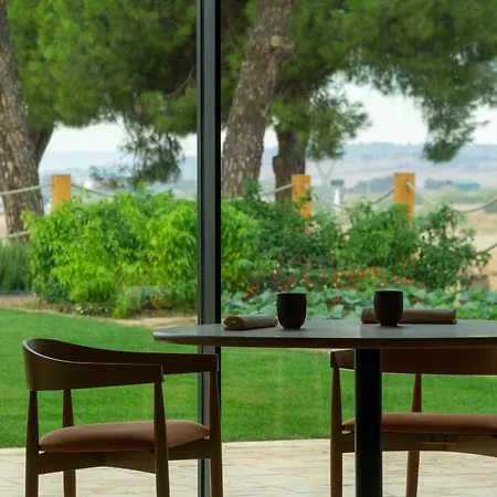 Hotel Rural La Desa 4*