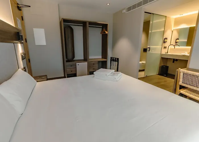 Отель Rural La Desa Миахадас